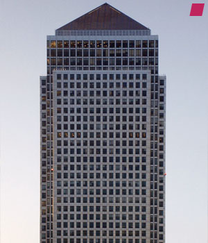 'One Canada Square' by Cesar Pelli and others 1988-1991, netpic: http://commons.wikimedia.org/